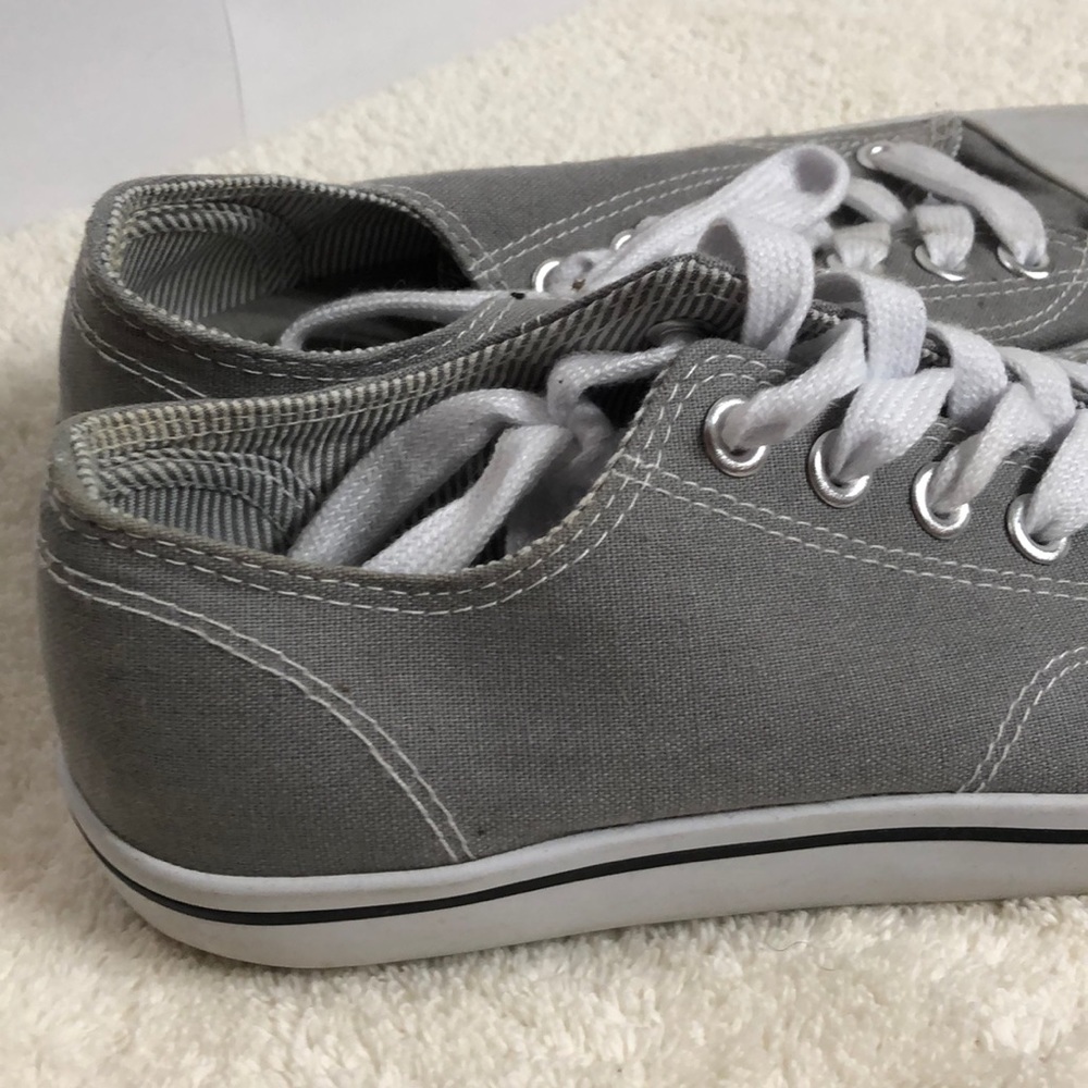 Faux Converse - Picture 3 of 4